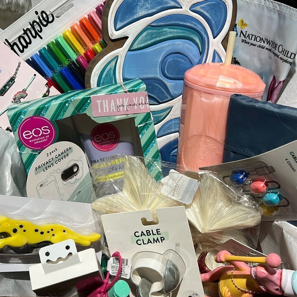 MYSTERY‎ BOX 3 of things you probably don’t need🥸🤓 Box 3